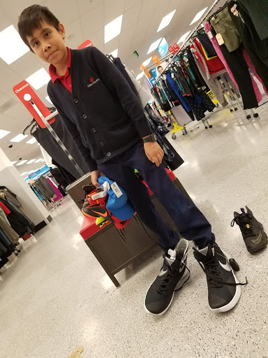 Department Store «Marshalls», reviews and photos, 8661 Colesville Rd, Silver Spring, MD 20910, USA