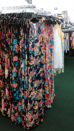 Fallas Discount Stores, 3054 E Franklin Blvd #1, Gastonia, NC 28056, USA, 