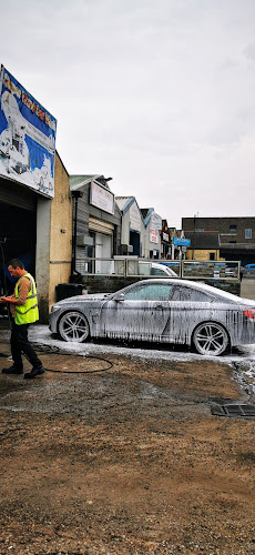 Hand Car Wash & Valenting - Newport