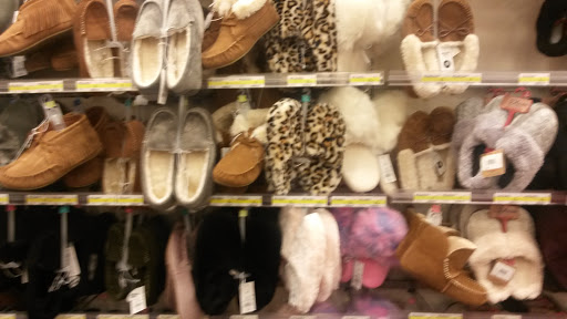 Department Store «Target», reviews and photos, 4777 S 27th St, Greenfield, WI 53221, USA