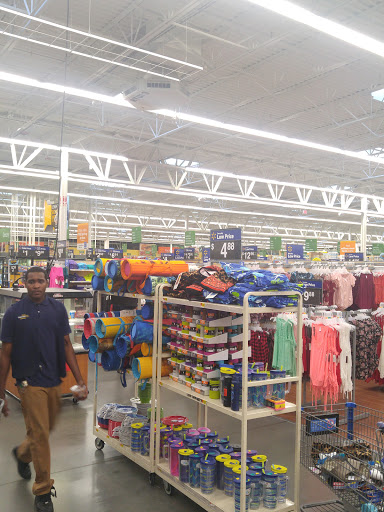 Discount Store «Walmart», reviews and photos, 1720 E Hillsborough Ave, Tampa, FL 33610, USA
