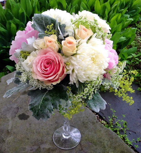 Florist «Guilford White House Florist», reviews and photos, 966 Boston Post Rd, Guilford, CT 06437, USA