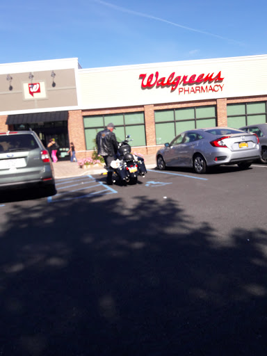 Shopping Mall «Woodrow Shopping Plaza», reviews and photos, 655 Rossville Ave, Staten Island, NY 10309, USA