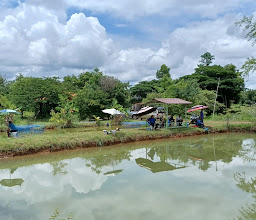 Nok and Andy Fishing Park photo