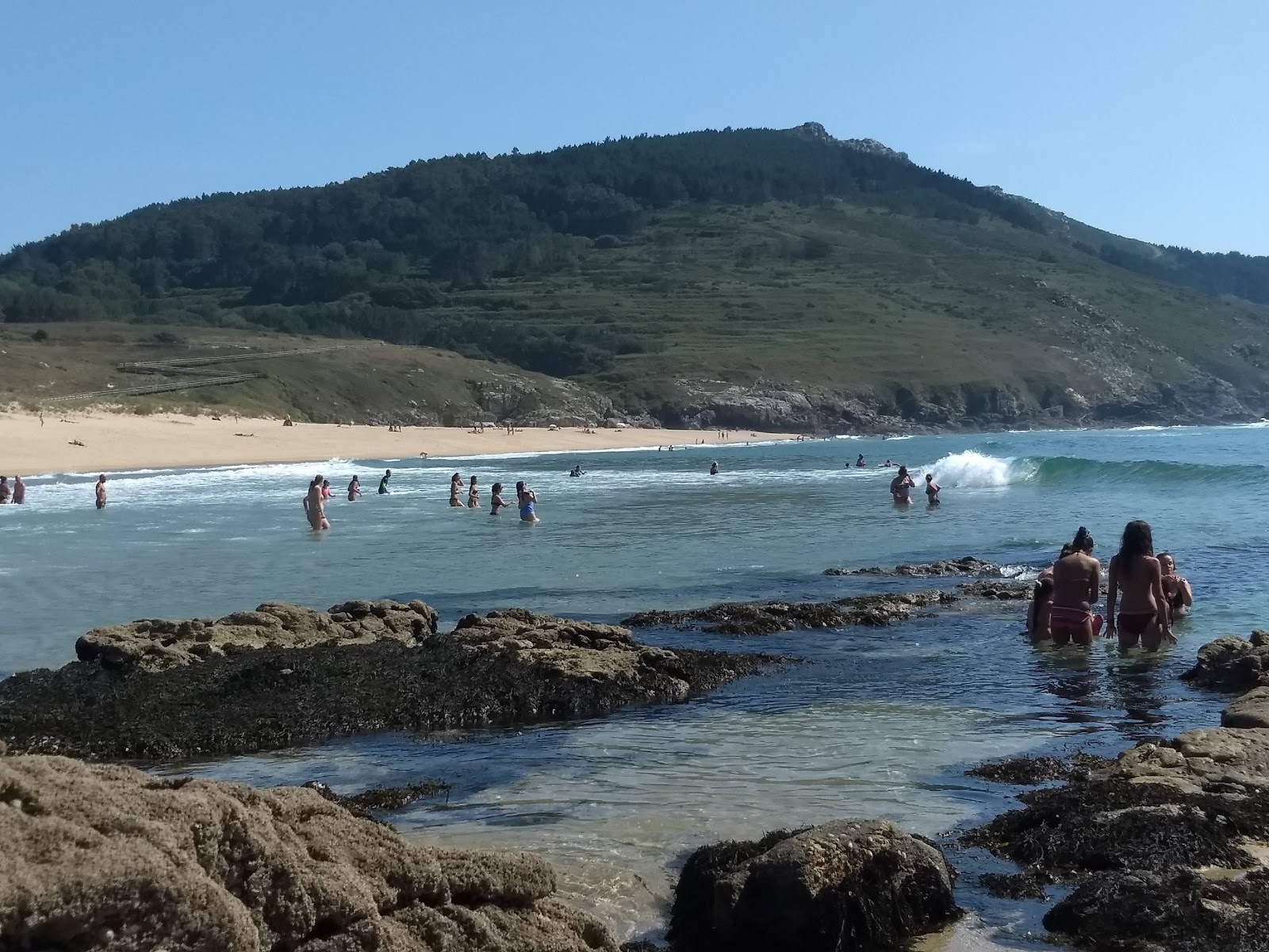 Foto av Mar de Fora med vit sand yta