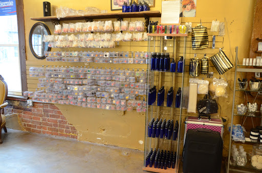 Make-up Artist «Vanity & Glamour Cosmetics / VGCosmetic Makeup Artists», reviews and photos, 547 28th St, Des Moines, IA 50312, USA