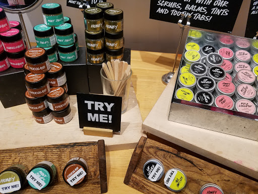 Cosmetics Store «Lush Fresh Handmade Cosmetics», reviews and photos, 12000 SE 82nd Ave, Happy Valley, OR 97086, USA