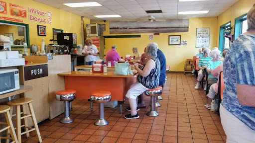 Donut Shop «Mister Donut», reviews and photos, 2720 Grovelin St # A, Godfrey, IL 62035, USA