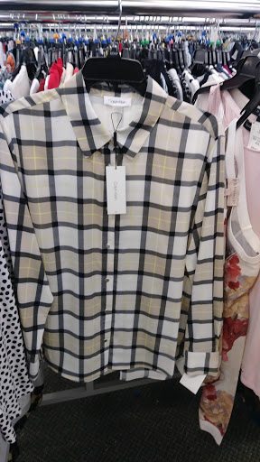 Shopping Mall «Buckhead Crossing Shopping Center», reviews and photos, 2625 Piedmont Rd NE, Atlanta, GA 30324, USA