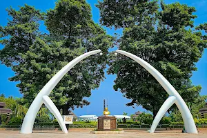 Perarignar Anna Memorial image