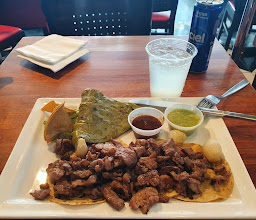 Salute Food & Bar photo