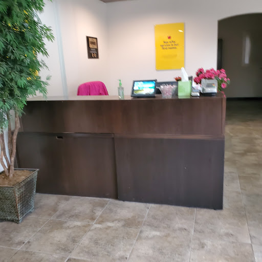 Auto Body Shop «Service King Collision Repair of McDonough», reviews and photos, 2205 Hwy 42 N, McDonough, GA 30253, USA