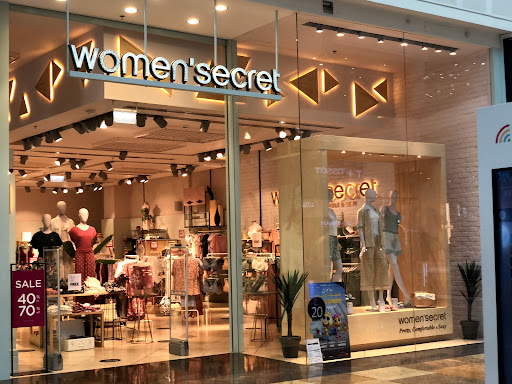 Stores to buy women's pyjamas Dubai