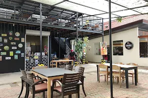 Cribs Restaurant and Café image