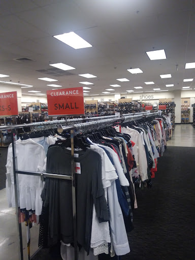Department Store «Nordstrom Rack Lakewood Center», reviews and photos, 4651 Silva St, Lakewood, CA 90712, USA