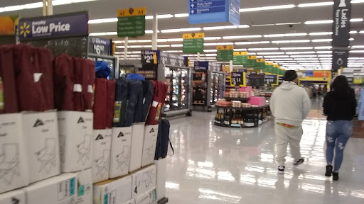 Cell Phone Store «Walmart Connection Center», reviews and photos, 14501 Lakewood Blvd, Paramount, CA 90723, USA