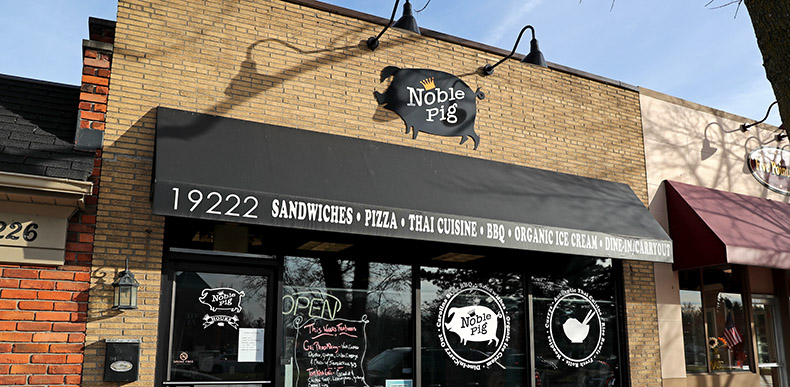 Noble Pig 48236