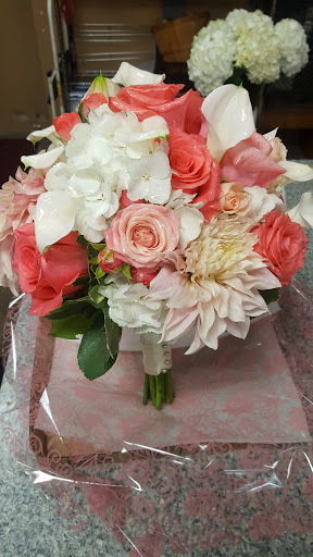 Florist «Blossoms & Balloons Florist», reviews and photos, 199 Cirby Way #17, Roseville, CA 95678, USA