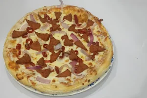 Quotidian Pizza image