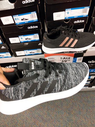 Shoe Store «Shoe Carnival», reviews and photos, 3675 Satellite Blvd, Duluth, GA 30096, USA