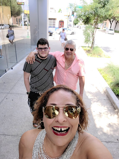 Computer Store «Apple Knox Street», reviews and photos, 3101 Knox St, Dallas, TX 75205, USA