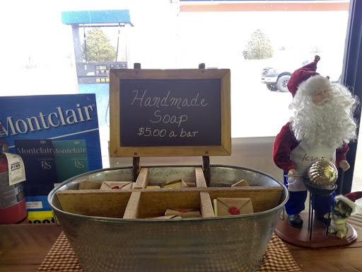 Grocery Store «Breeze In Market & Deli», reviews and photos, 1395 TN-99, Lewisburg, TN 37091, USA