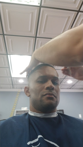 Barber Shop «Elite Barber Studio Inc», reviews and photos, 195 S Westmonte Dr #1110, Altamonte Springs, FL 32714, USA
