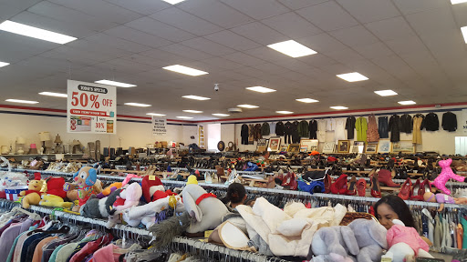 Thrift Store «American Way Thrift Store», reviews and photos, 3226 W Magnolia Blvd, Burbank, CA 91505, USA