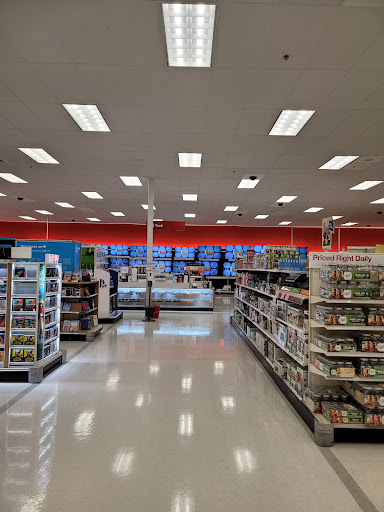 Department Store «Target», reviews and photos, 227 Highland Ave, Salem, MA 01970, USA