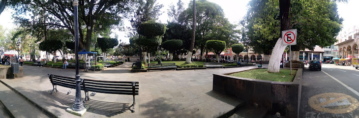 Quiosco Plaza De Los Reyes
