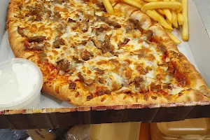 Dominic’s Pizza & Kebab image