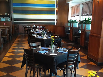 Bleu Restaurant & Lounge