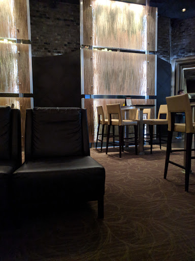 Movie Theater «CinéBistro at Hyde Park Village», reviews and photos, 1609 W Swann Ave, Tampa, FL 33606, USA