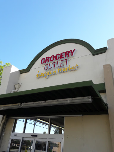 Grocery Store «Grocery Outlet Bargain Market», reviews and photos, 1833 Broadway, Redwood City, CA 94063, USA