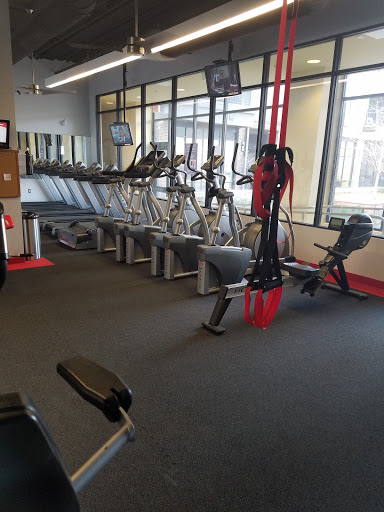 Health Club «Snap Fitness Columbus-Short North (24/7 Access)(staffed hrs below)», reviews and photos, 18 E Hubbard Ave, Columbus, OH 43215, USA