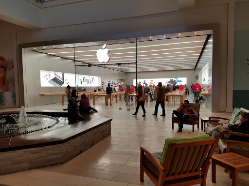 Apple Manhattan Village image