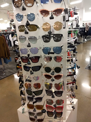 Department Store «Nordstrom Rack Tempe Marketplace», reviews and photos, 1900 E Rio Salado Pkwy, Tempe, AZ 85281, USA