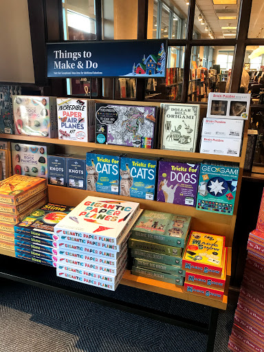 Book Store «Barnes & Noble», reviews and photos, 10500 N 90th St, Scottsdale, AZ 85258, USA