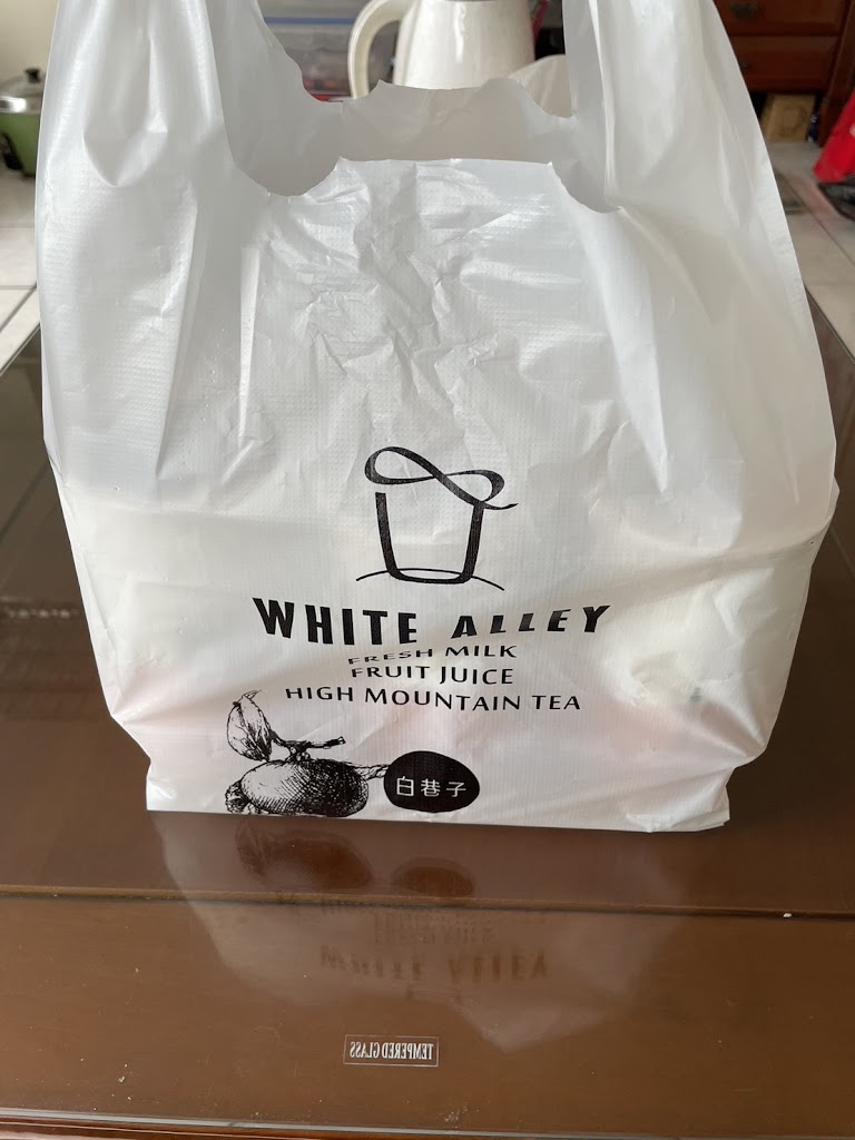 白巷子大寮鳳林店-大寮平價飲料|必喝飲料|特色茶飲|熱門飲料|推薦手搖|在地推薦飲料 的照片