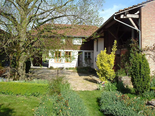 Lodge gite rural - Clevacances - La Pierre à Eau Saint-Amand-sur-Fion