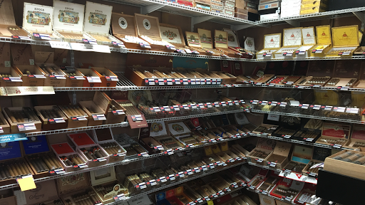 Cigar Shop «Big Apple Cigar & Pipe», reviews and photos, 955 W Broadway Ave, Forest Lake, MN 55025, USA
