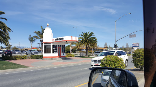 Grocery Store «Grocery Outlet Bargain Market», reviews and photos, 1000 Main St, Watsonville, CA 95076, USA