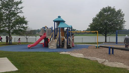 Park «Lake Park», reviews and photos, 2100-2198 Lee St, Des Plaines, IL 60018, USA