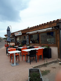 Atmosphère du Restaurant de fruits de mer La Minute Moule à Bonifacio - n°2