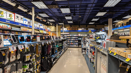 Grocery Store «Fred Meyer», reviews and photos, 777 NW Kings Blvd, Corvallis, OR 97330, USA