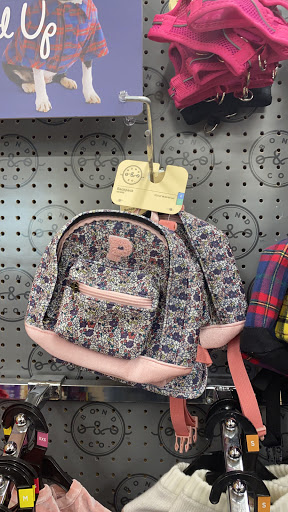 Pet Supply Store «Petco Animal Supplies», reviews and photos, 225 Maple Ave E, Vienna, VA 22180, USA