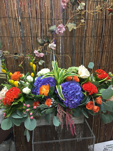 Florist «Rogers Park Florist», reviews and photos, 1415 W Morse Ave, Chicago, IL 60626, USA