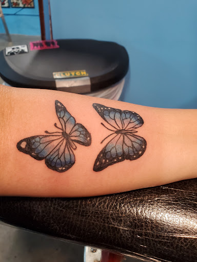 Tattoo Shop «Sideshow Tattoo Company», reviews and photos, 700 SW 4th Pl, Renton, WA 98057, USA