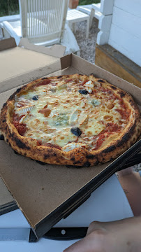 Plats et boissons du Pizzeria Il Gusto Di Napoli - Halles d'Eguilles - n°8