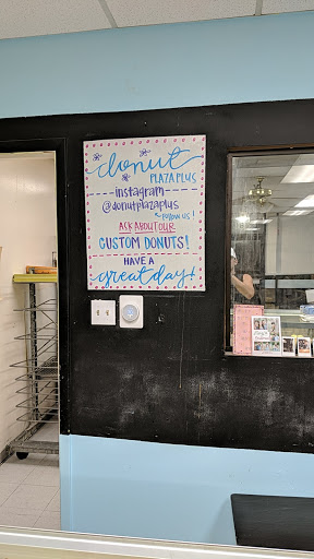 Donut Shop «Donut Plaza Plus», reviews and photos, 2113 Harwood Rd, Bedford, TX 76021, USA